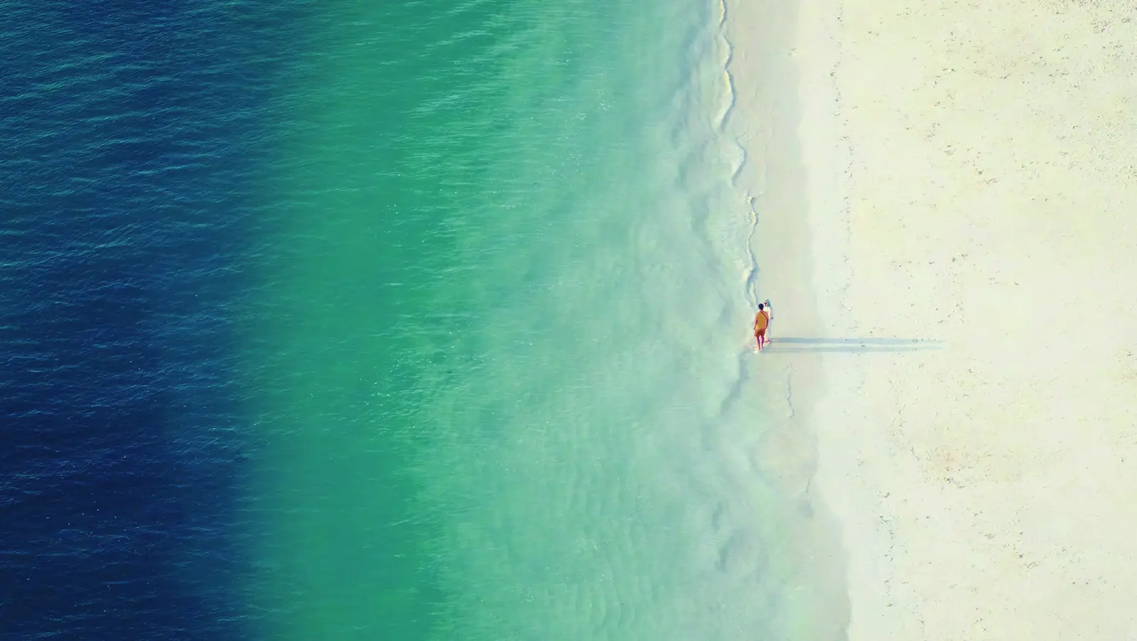 Beach on Al Marjan Island from above
